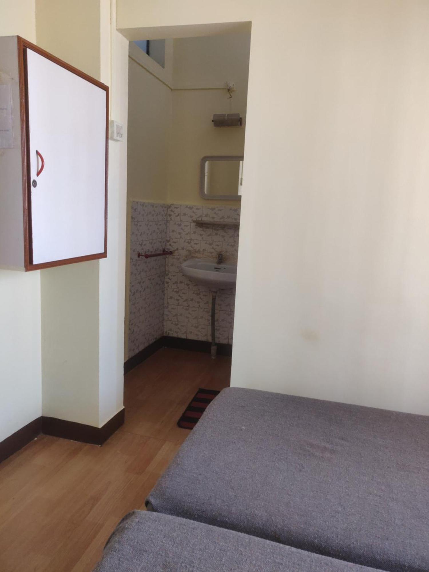 Hotel Parth Residency โกลฮาปูร์ ภายนอก รูปภาพ