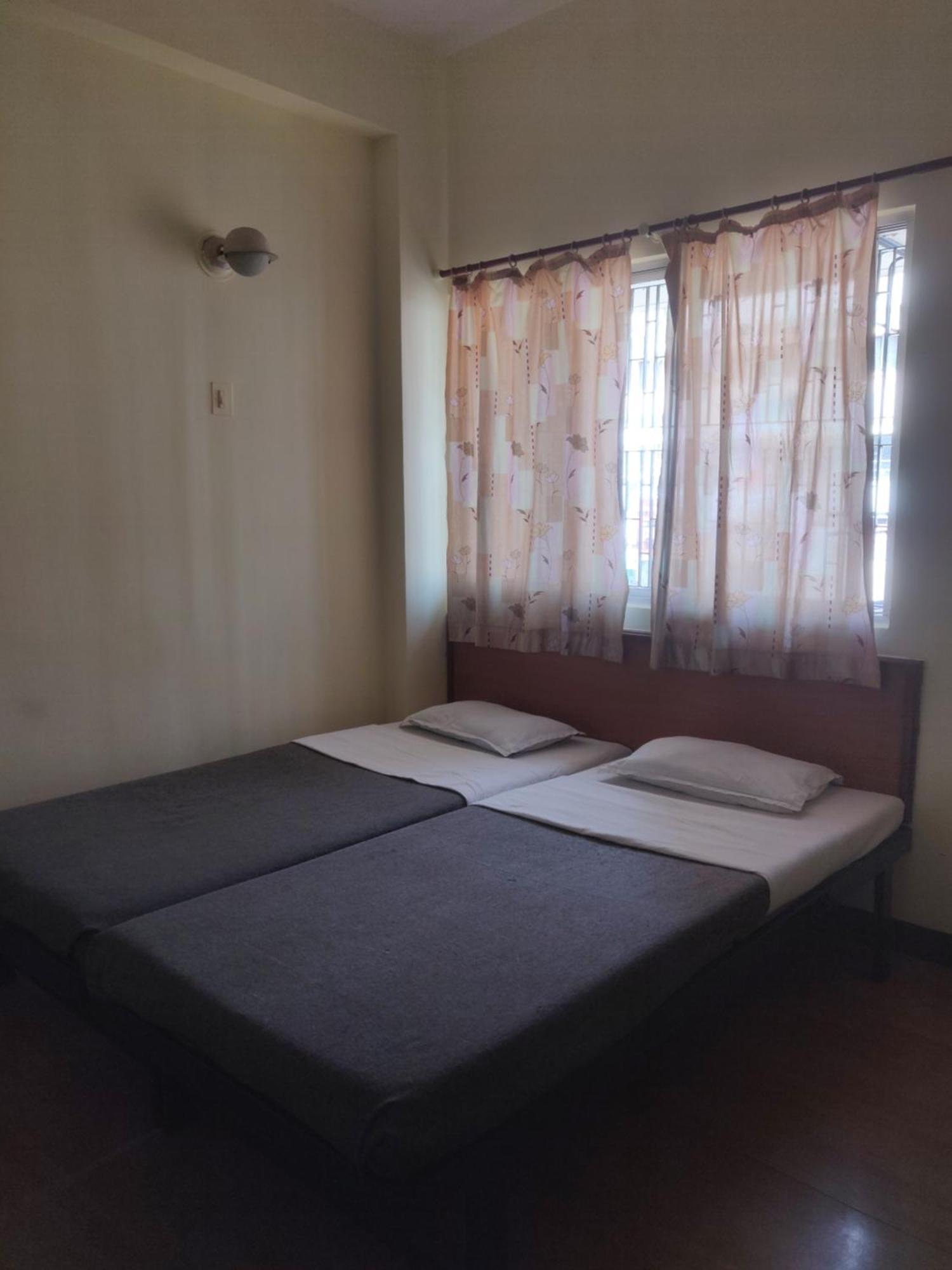 Hotel Parth Residency โกลฮาปูร์ ภายนอก รูปภาพ